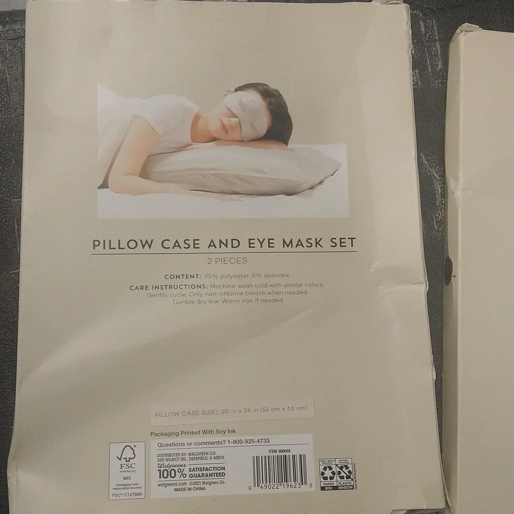 Set of 2 Travel pillowcase Eye Mask soft self care hygienic Boxes has Damage